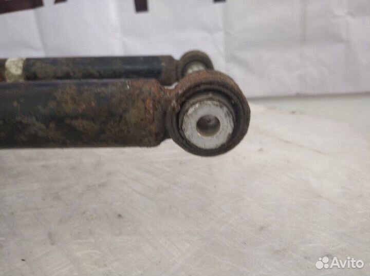 Амортизатор в сборе задний Honda Accord 7 седан