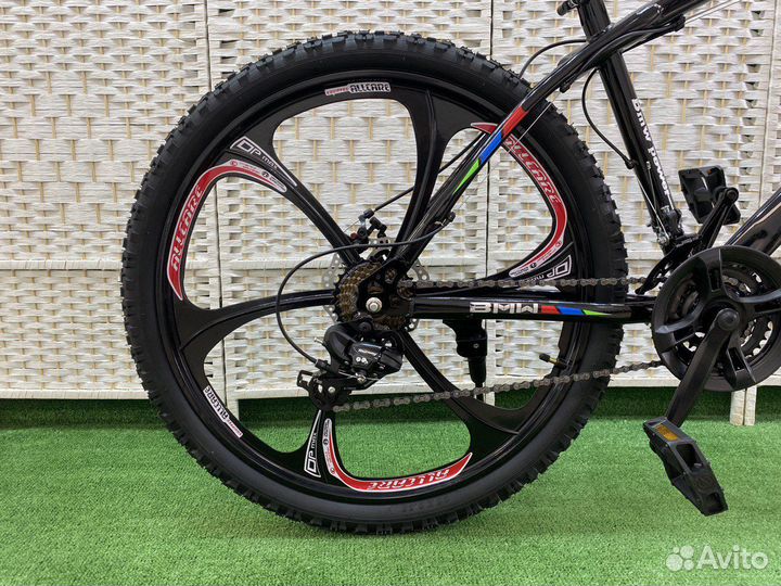 Велосипед с литыми дисками/ велосипед горный