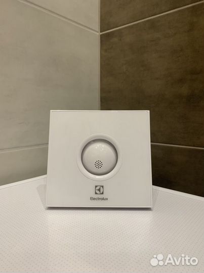 Вентилятор вытяжной Rainbow 100