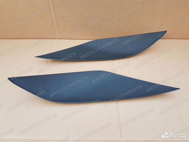 Реснички на фары Hiro Toyota Caldina 240 2005-2007