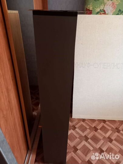 Шкаф подвесной