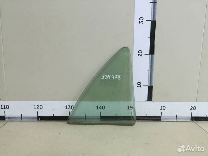 Стекло двери задней правой форточка Toyota Corolla