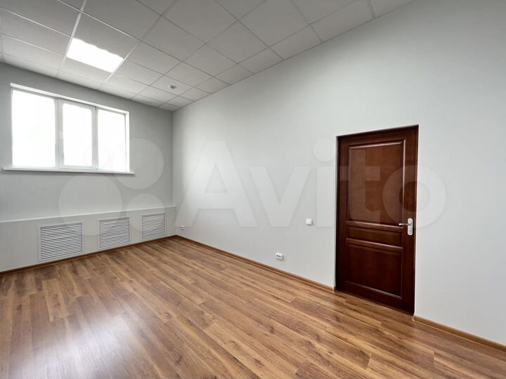 Офис, 221 м²