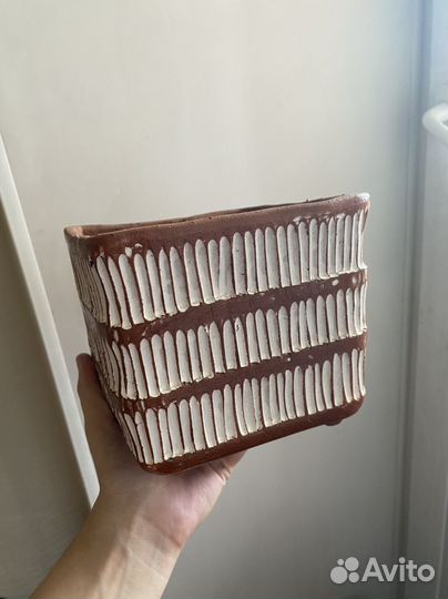 Кашпо горшок для цветов