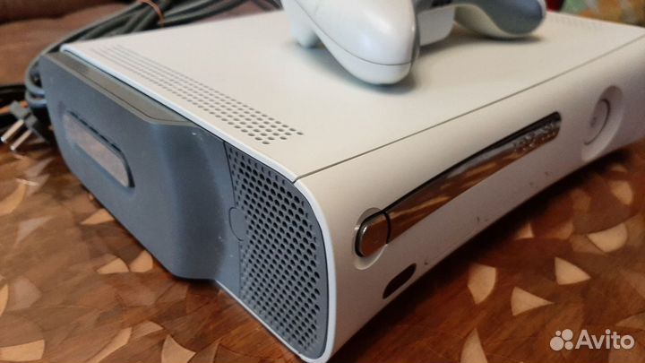 Xbox 360 falcon прошитый freeboot