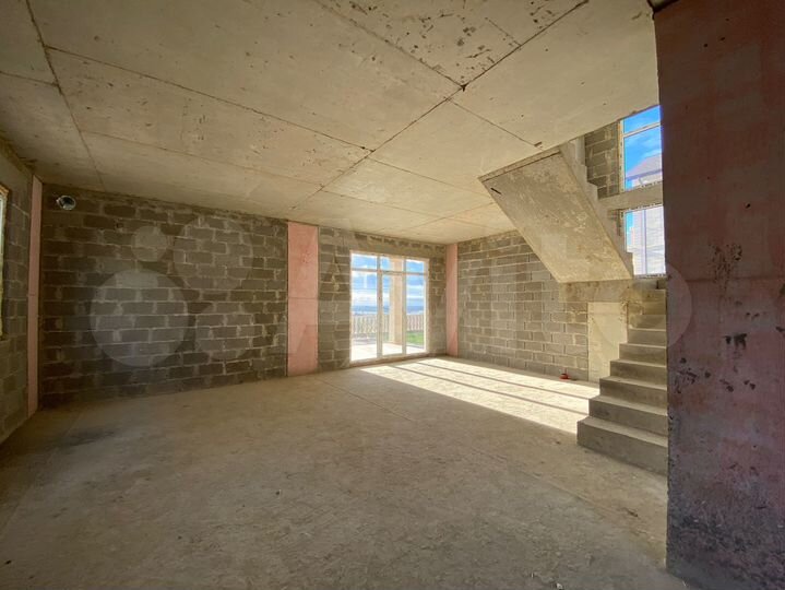 Дом 250 м² на участке 6 сот.