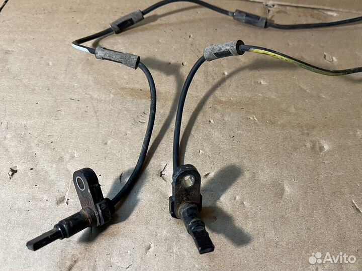 Датчики задние абс Toyota RAV4 30