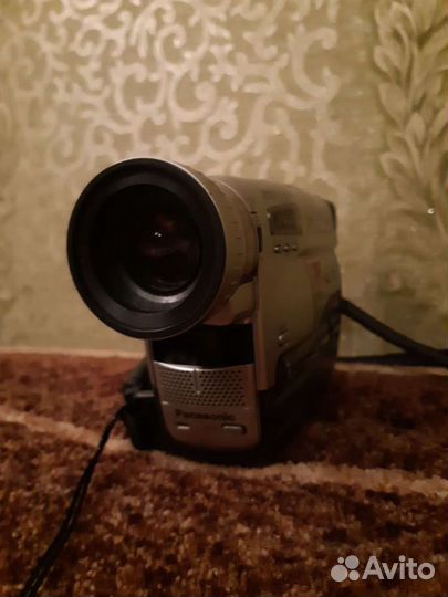 Видеокамера Panasonic RZ9