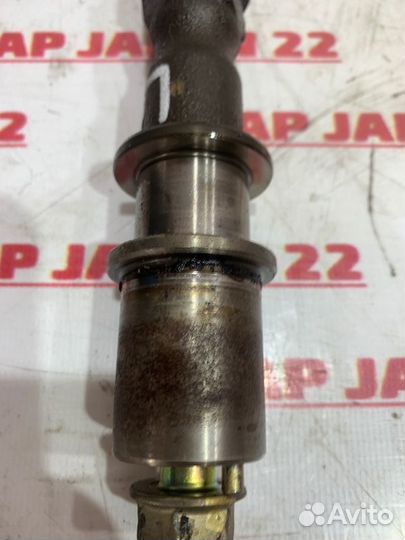 Распредвал Mitsubishi Challenger K99 6G74 1997