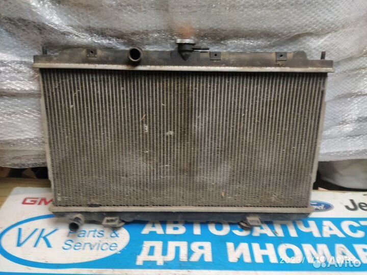 Радиатор двигателя Nissan Primera P12 01-07