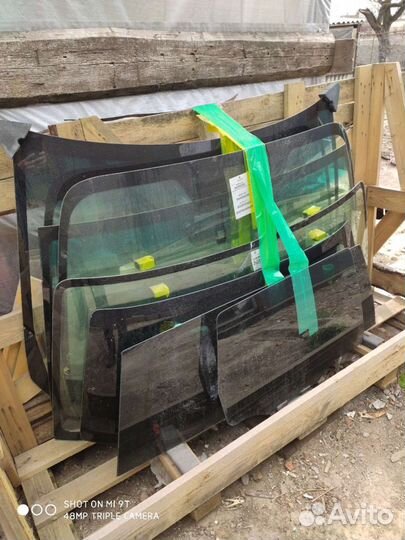 Стекло крышки багажника Митсубиси аиртрек