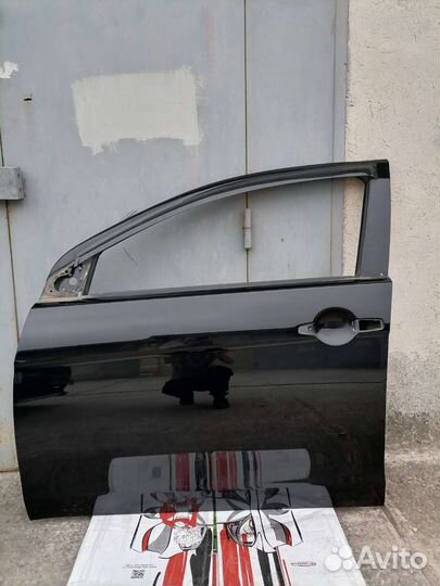 Двери ланцер 10 в цвет х42