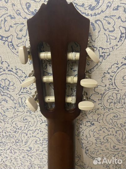Классическая гитара yamaha c40