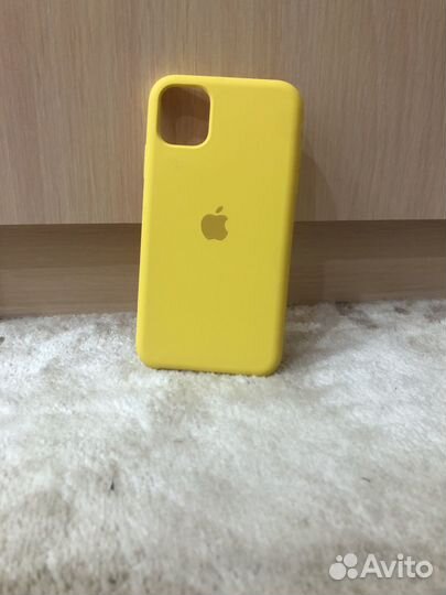 Чехол на iPhone 11