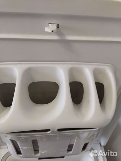 Стиральная машина с вертикальной загрузкой