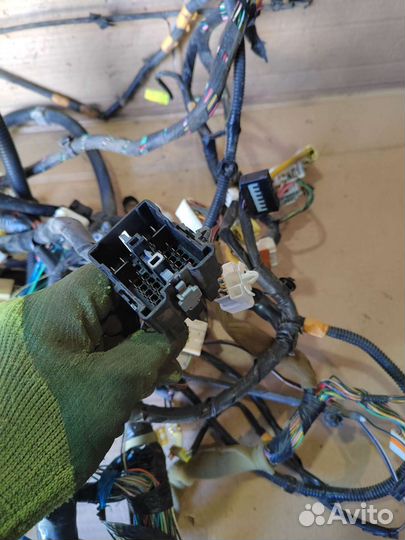 Проводка салона Mazda 323 BJ 2002