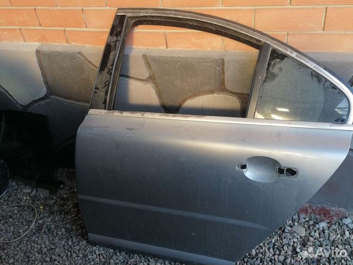 Дверь задняя левая вольво s80 06