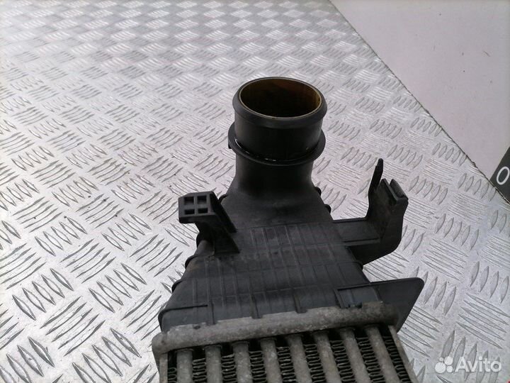 Б/У Интеркулер (радиатор интеркулера) A2045000500