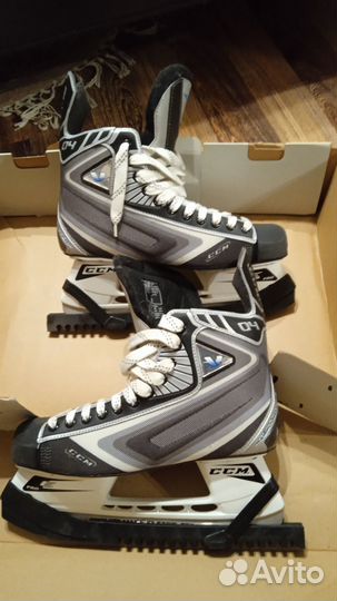Хоккейные коньки ссм 46 размер. Новые