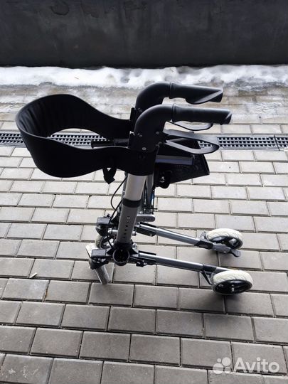 Роллатор barry snart