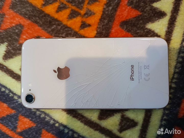 iPhone 8, 64 ГБ