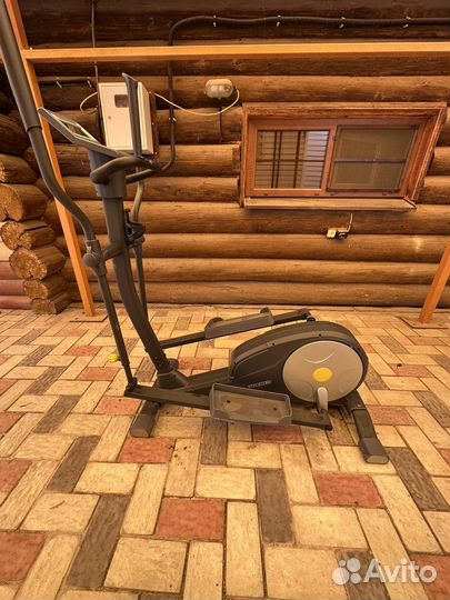 Эллиптический тренажер torneo