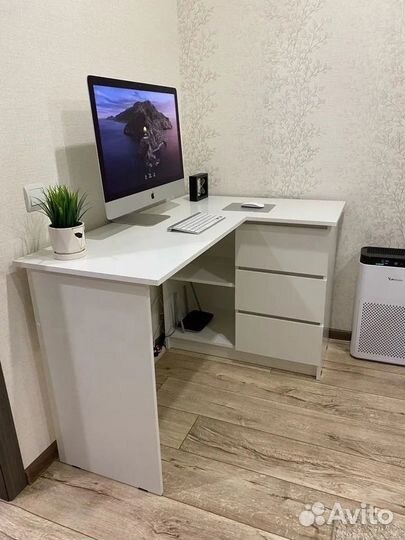 Стол универсальный белый