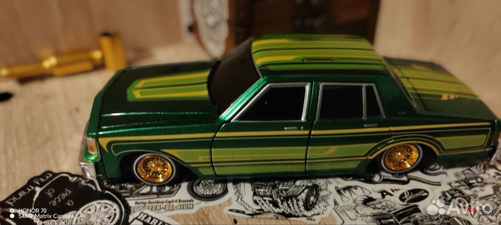 Модель автомобиля 1 24