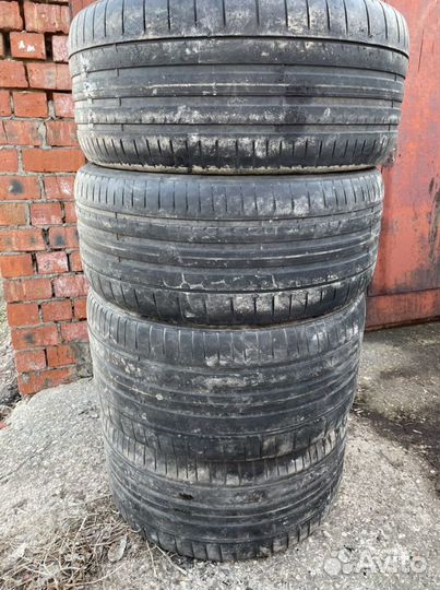 Pirelli P Zero 275/35 R21 и 315/30 R21