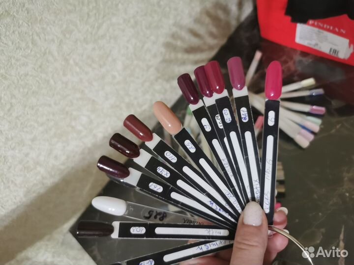 Гель-лак для ногтей