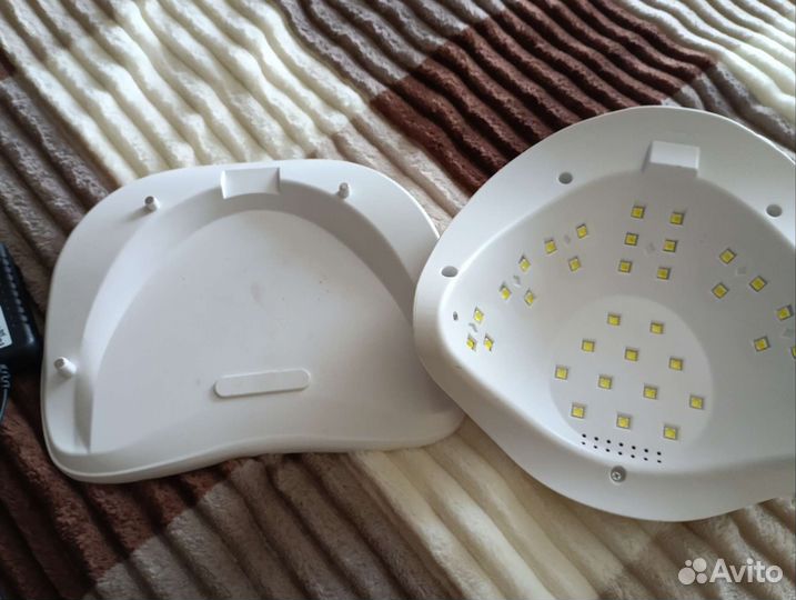 Лампа для ногтей