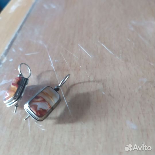 Оберег для медиков серьги и колье гранат