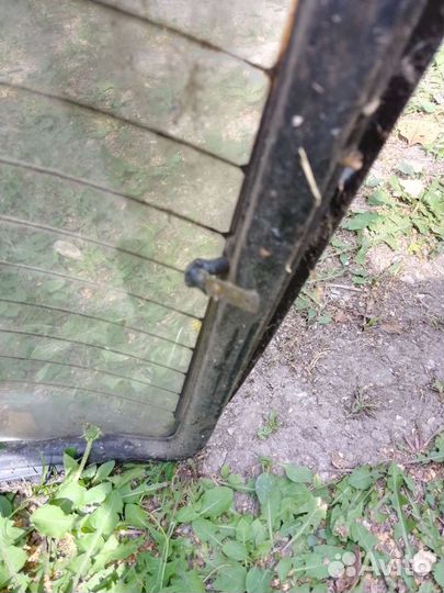 Заднее стекло ваз 210507