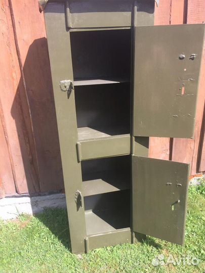 Сейф металлический