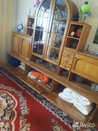 Стенка из натурального массива дуба