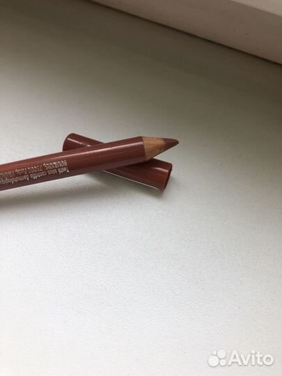 Карандаш для губ