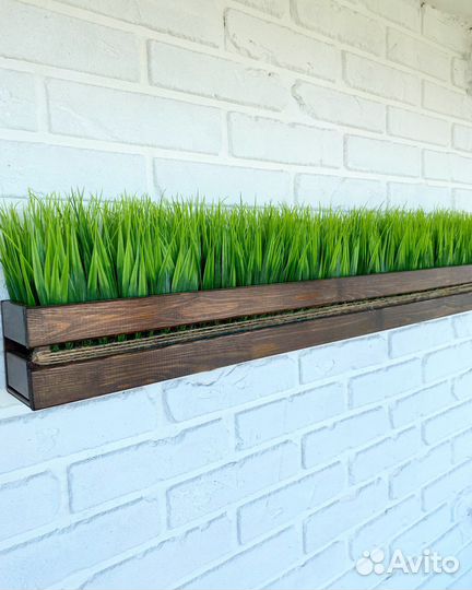 Ящики с искусственной травкой