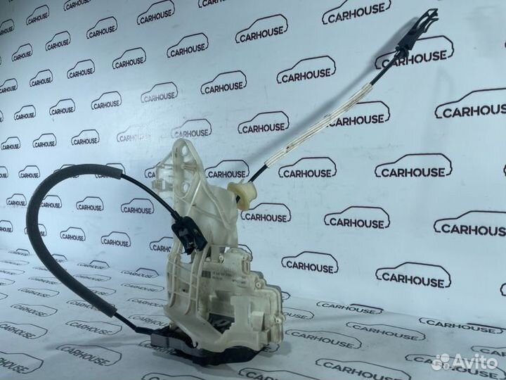 Замок двери передний левый Volkswagen Touareg NF