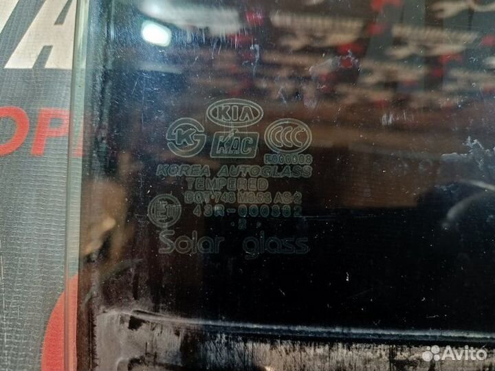 Стекло двери заднее правое Kia Sorento BL D4CB