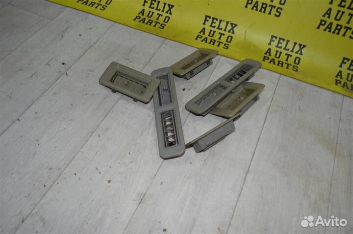 Дифлектор воздуха Mitsubishi Delica (pd8w) 1994-2