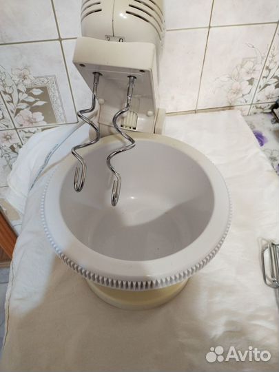 Миксер планетарный