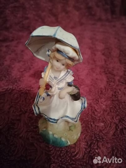 Девочка с зонтиком