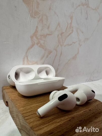 Беспроводные наушники Apple AirPods Pro