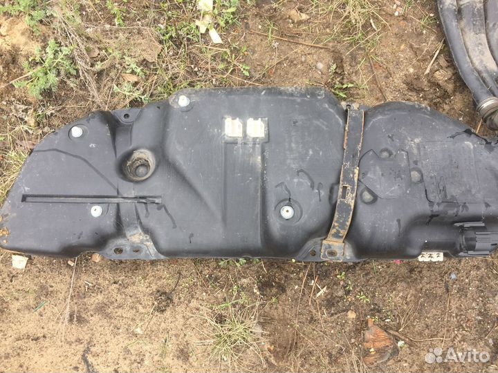 Топливный бак бензобак Пежо Peugeot 206