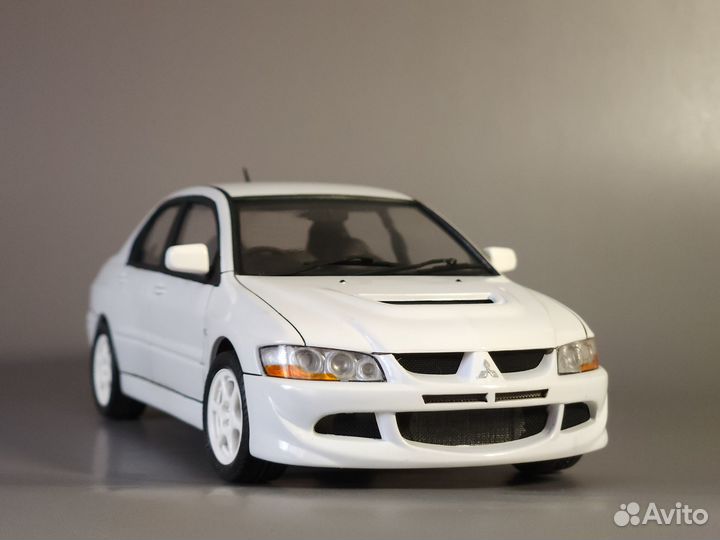 Mitsubishi Lancer Evolution 8 1/24