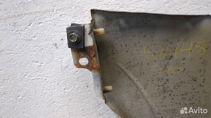 Крыло правое переднее Mitsubishi Endeavor