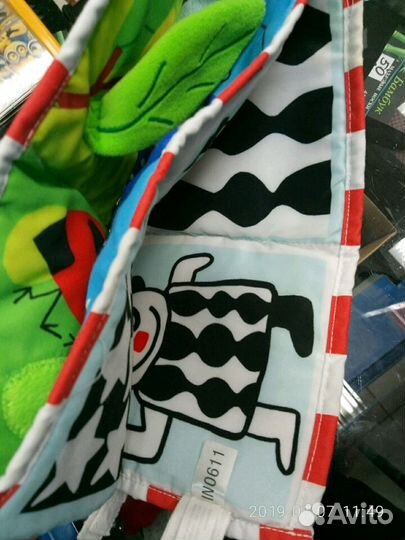 Мягкий развивающий бортик в кроватку