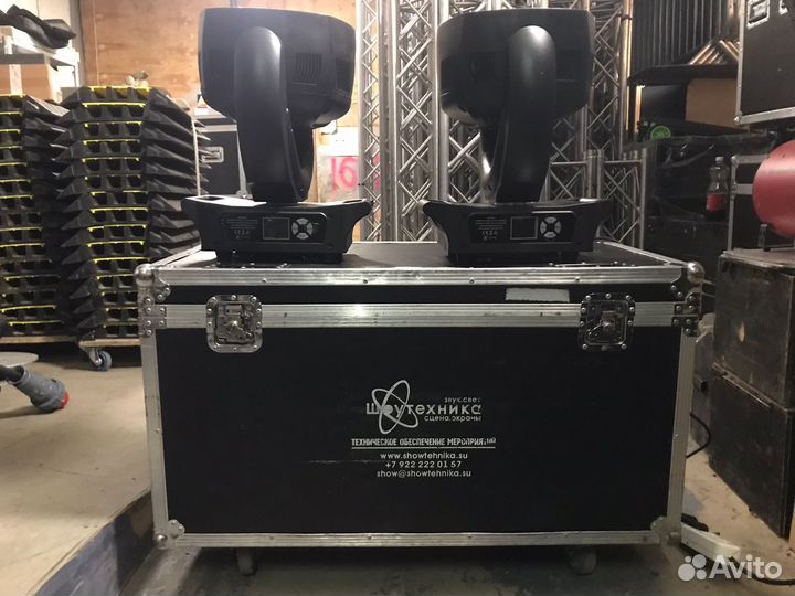 Вращающаяся голова Dialighting LED wash 700 zoom