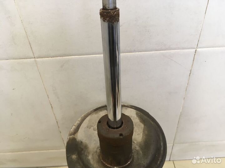 Амортизатор передний правый C4 2005-2011