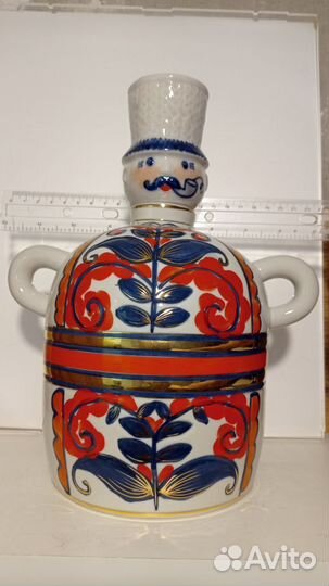 Штоф, фарфор Корстень, 1960г казак